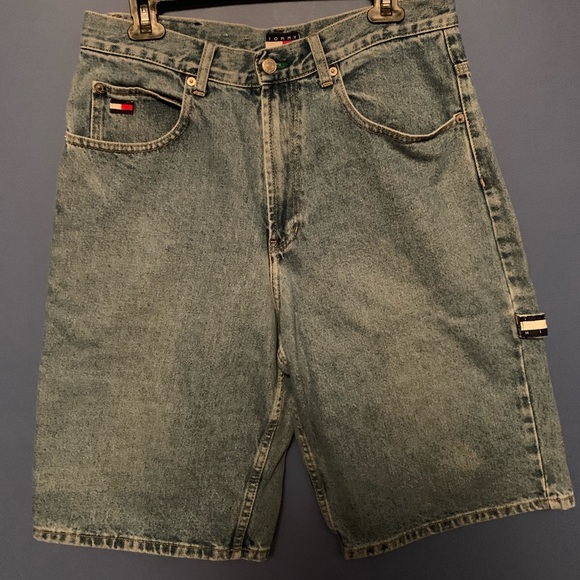 Tommy Hilfiger Shorts - Picture 1 of 3